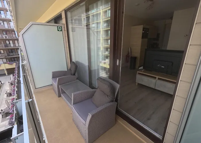 Casa Costa Westend 公寓 *